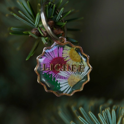 Adresówka dla psa z żywicy "Kwiaty" – personalizowana w złotej obwódce