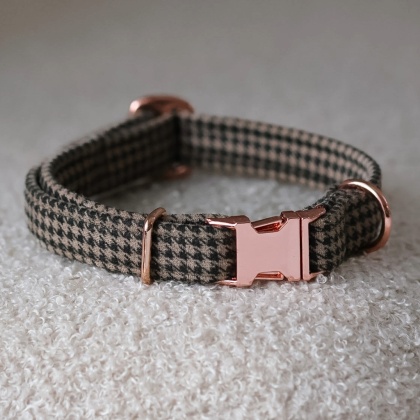 Obroża dla psa regulowana z klamrą – zamszowa pepitka beżowa | dla małych i dużych psów (1,5 / 2 / 3,8 cm)