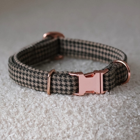 Obroża dla psa regulowana z klamrą – zamszowa pepitka beżowa | dla małych i dużych psów (1,5 / 2 / 3,8 cm)