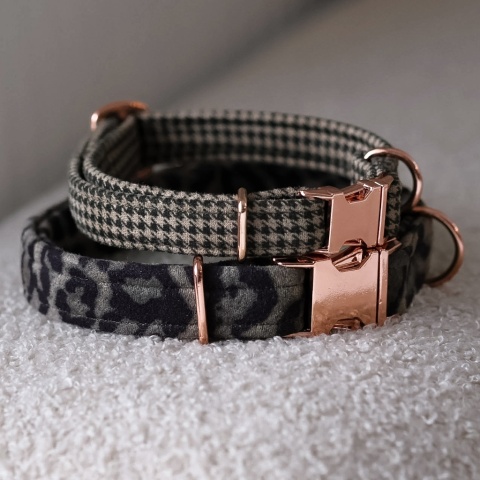 Obroża dla psa regulowana z klamrą – zamszowa pepitka beżowa | dla małych i dużych psów (1,5 / 2 / 3,8 cm)