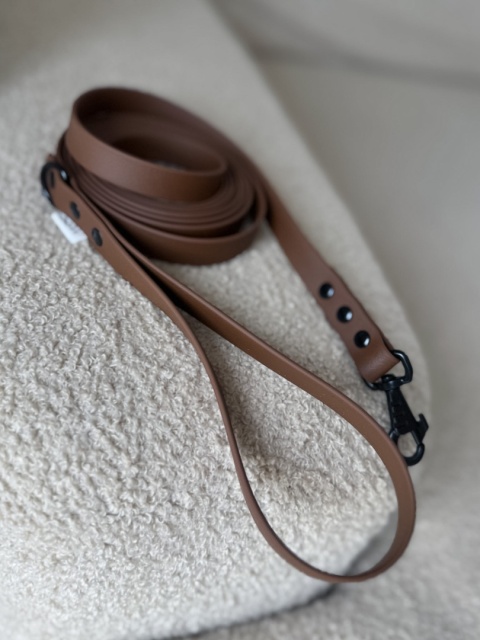 Smycz miejska TPU (16mm), brązowa, Chocolate Brown, 2.55m
